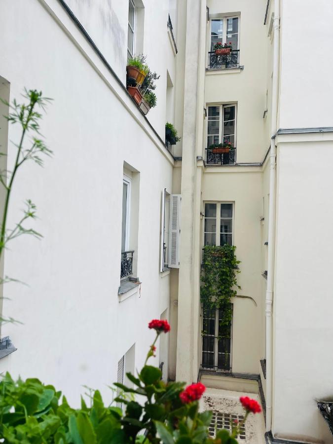 Appartement Le Nid Douillet De Patricia à Paris Extérieur photo