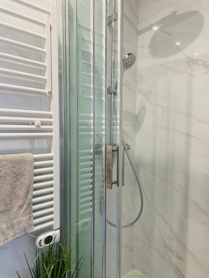 Appartement Le Nid Douillet De Patricia à Paris Extérieur photo