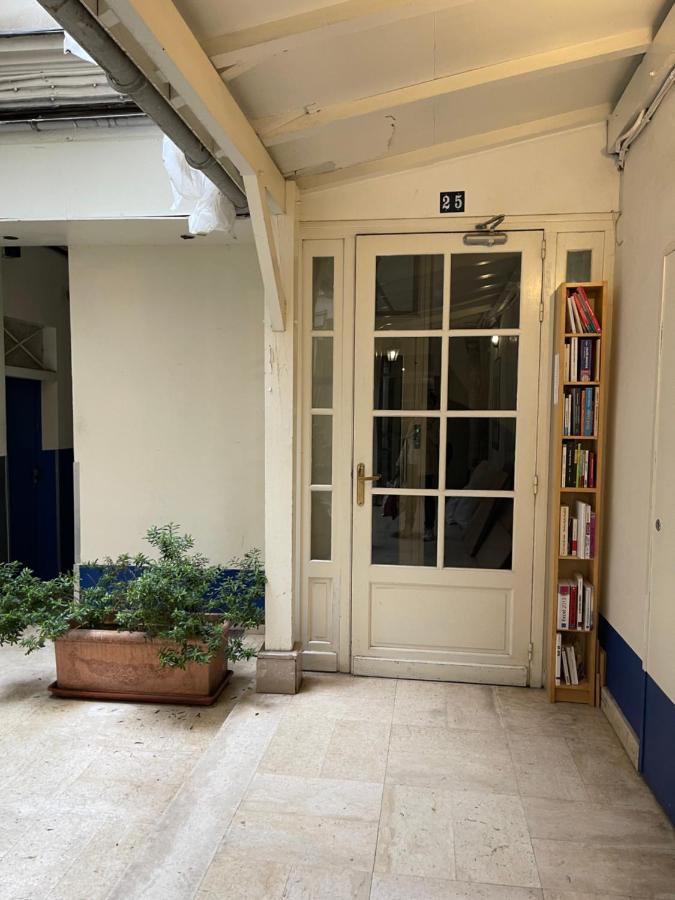 Appartement Le Nid Douillet De Patricia à Paris Extérieur photo